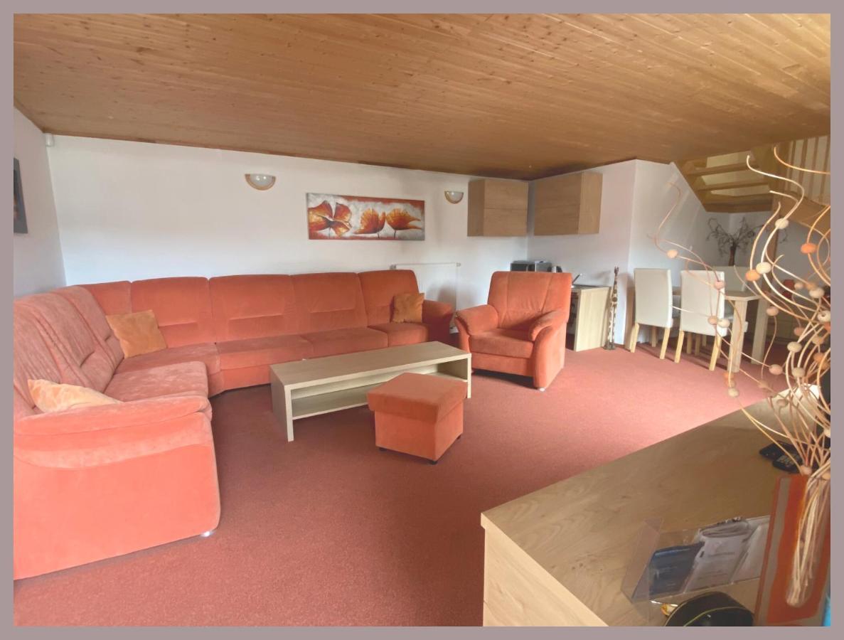 Apartmany Tiva Ostrava Bagian luar foto