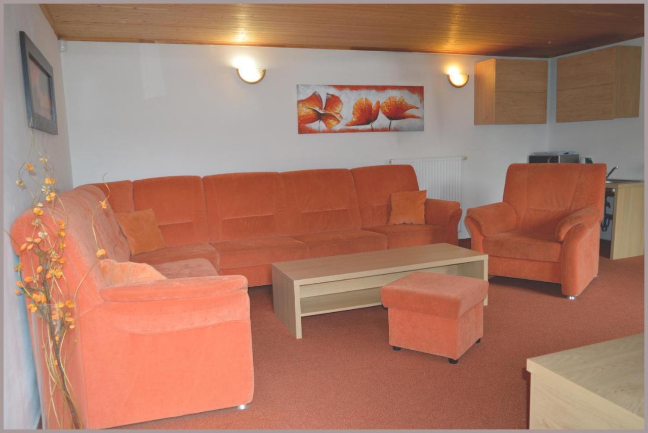 Apartmany Tiva Ostrava Bagian luar foto