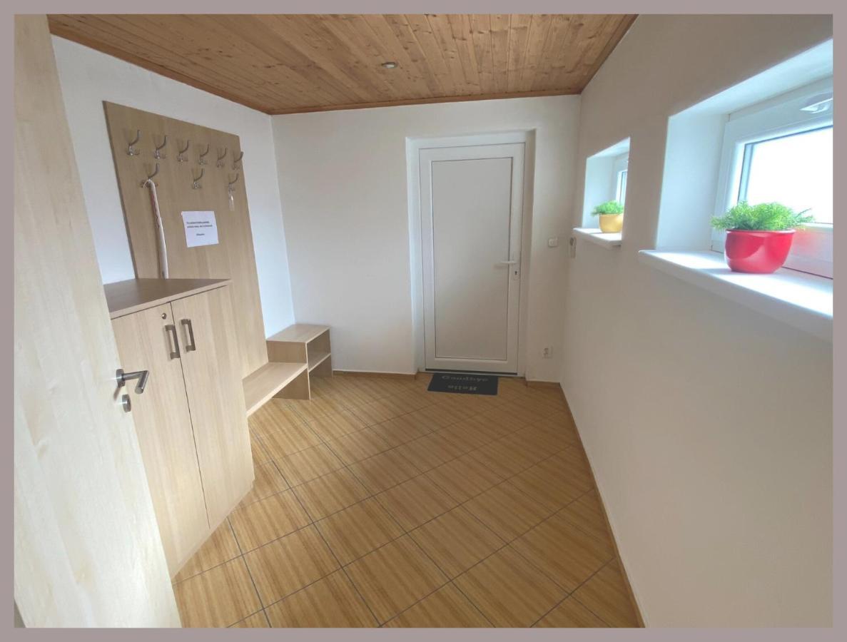 Apartmany Tiva Ostrava Bagian luar foto