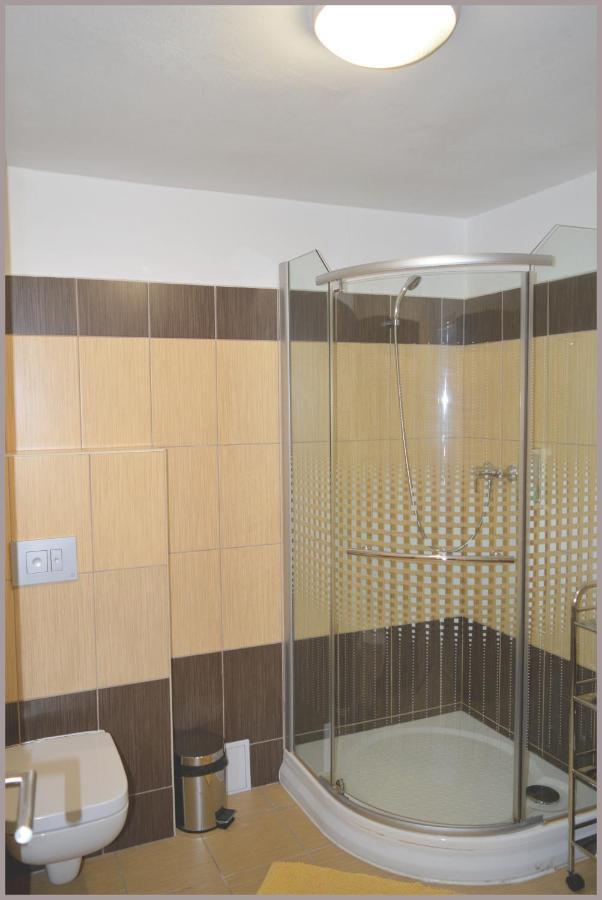 Apartmany Tiva Ostrava Bagian luar foto