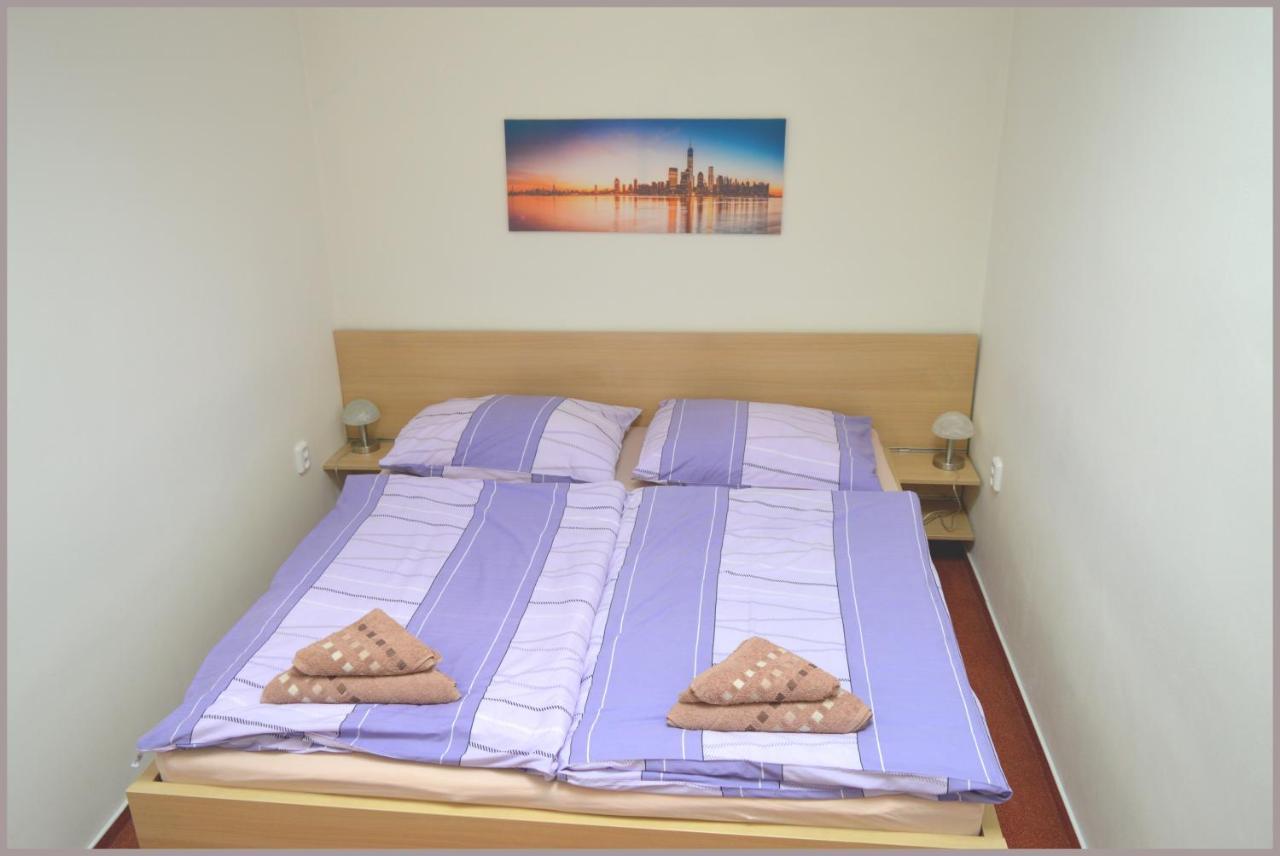 Apartmany Tiva Ostrava Bagian luar foto